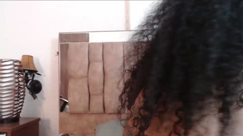 Snapshot of samaragrey18 chatting on 01/10/25, 01:10 samaragrey18 online show from 01/10/25, 01:10