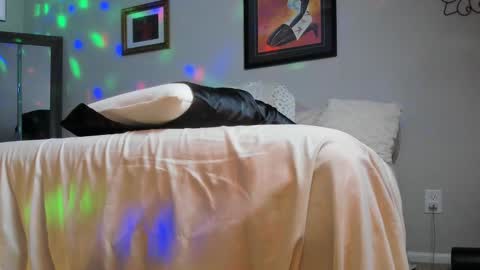 Yaya online show from 02/08/25, 09:13