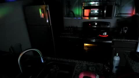 Yaya online show from 02/15/25, 05:41