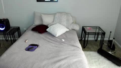 Yaya online show from 02/22/25, 04:07