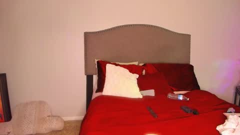 Yaya online show from 11/25/25, 05:40