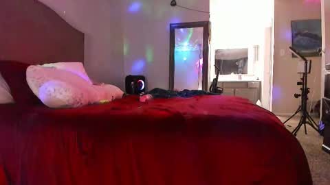 Yaya online show from 02/04/26, 01:22