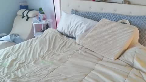 Samatha James online show from 06/03/26, 03:39