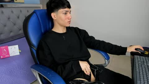 Sam online show from 04/15/26, 12:45