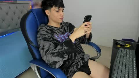 Snapshot of samblack_ chatting on 05/09/26, 01:16 Sam online show from 05/09/26, 01:16