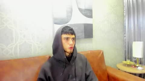 Snapshot of samevans_ chatting on 12/23/24, 12:08 Sam online show from 12/23/24, 12:08