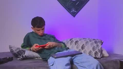 Snapshot of samevansx chatting on 10/02/25, 11:34 samevansx online show from 10/02/25, 11:34