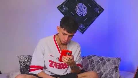 Snapshot of samevansx chatting on 11/16/25, 06:02 samevansx online show from 11/16/25, 06:02