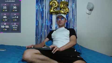 Snapshot of samfox_ chatting on 09/15/25, 11:10 SAM online show from 09/15/25, 11:10