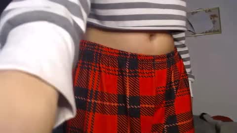 Tami  Gael online show from 10/01/25, 01:33