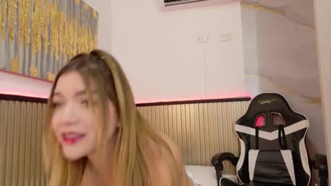 Samanta online show from 02/15/26, 08:05