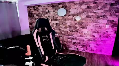 samiacooper25 online show from 04/13/26, 12:32