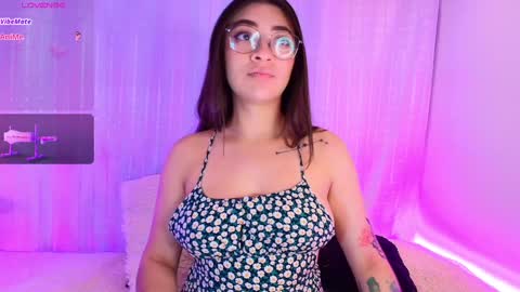 Snapshot of samii_evans chatting on 01/18/25, 03:31 samii evans  online show from 01/18/25, 03:31