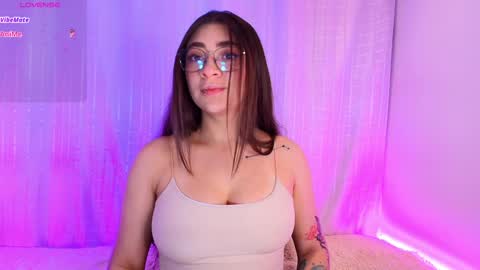 Snapshot of samii_evans chatting on 01/29/25, 04:15 samii evans  online show from 01/29/25, 04:15