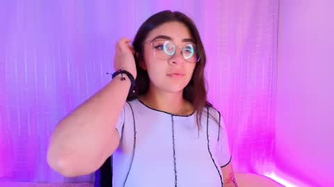 Snapshot of samii_evans chatting on 02/05/25, 04:27 samii evans  online show from 02/05/25, 04:27