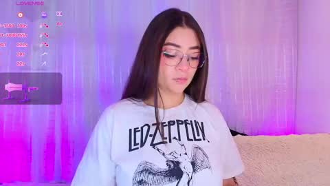 Snapshot of samii_evans chatting on 03/09/25, 02:50 samii evans  online show from 03/09/25, 02:50