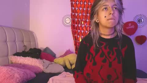 Snapshot of saminthezone chatting on 03/02/26, 12:01 saminthezone online show from 03/02/26, 12:01