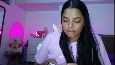 Snapshot of samirabunny_222 chatting on 04/15/26, 11:49 Danna dulce online show from 04/15/26, 11:49