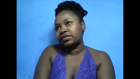 Snapshot of samirah_69 chatting on 05/12/26, 10:45 samirah_69 online show from 05/12/26, 10:45