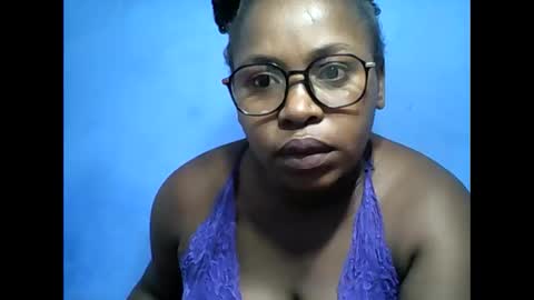 Snapshot of samirah_69 chatting on 05/12/26, 11:35 samirah_69 online show from 05/12/26, 11:35