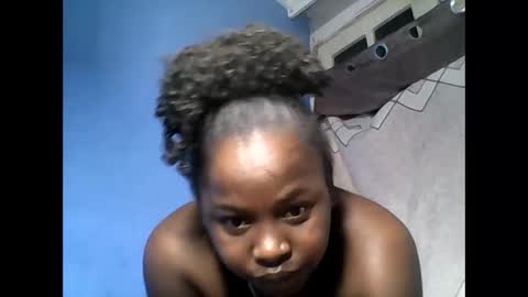 Snapshot of samirah_69 chatting on 05/16/26, 11:25 samirah_69 online show from 05/16/26, 11:25