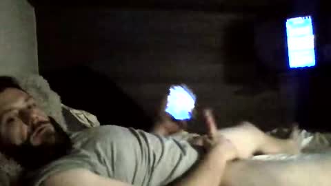 Snapshot of samlorenzofficial chatting on 11/03/25, 06:58 SingleNBored online show from 11/03/25, 06:58