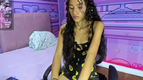 Snapshot of sammanta_18 chatting on 01/20/25, 08:19 Samantha online show from 01/20/25, 08:19