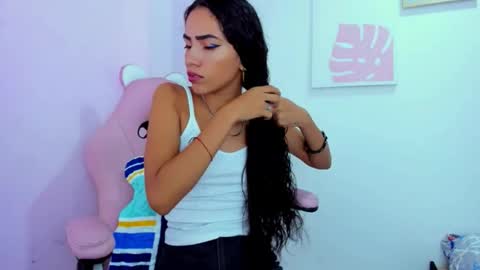 Samantha online show from 03/26/26, 03:23