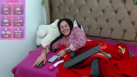 Snapshot of sammantha_sweet chatting on 12/28/24, 07:33 Samantha online show from 12/28/24, 07:33