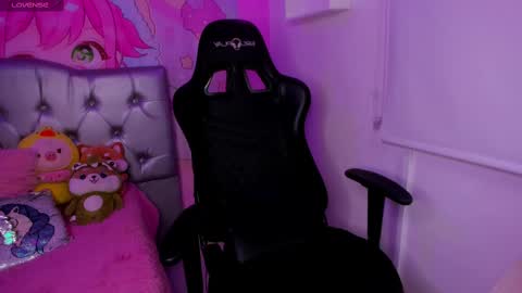 Snapshot of sammy_f_uck chatting on 09/19/25, 05:20 Samantha online show from 09/19/25, 05:20