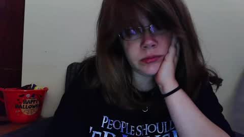 Snapshot of sammy_lyn chatting on 11/03/25, 06:31 Sam online show from 11/03/25, 06:31