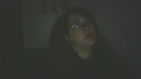 Snapshot of sammy_lyn chatting on 12/22/25, 05:04 Sam online show from 12/22/25, 05:04