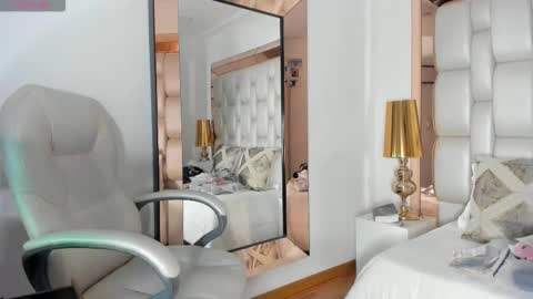 Sammy online show from 09/08/25, 06:07