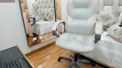 Sammy online show from 10/22/25, 06:29