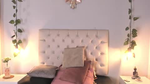 Snapshot of sammy_scott1 chatting on 10/30/25, 04:47 Samantha online show from 10/30/25, 04:47