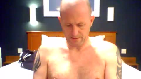 Snapshot of sammyb1821 chatting on 10/23/25, 11:42 sammyb1821 online show from 10/23/25, 11:42