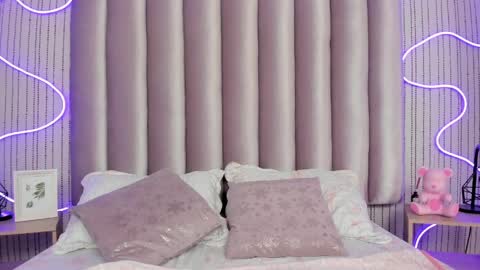 Samantha   online show from 04/06/26, 03:04