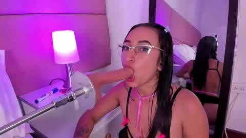 Sammy Morales online show from 03/11/25, 03:56