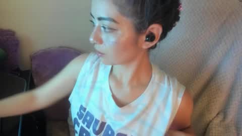   online show from 11/19/25, 07:08