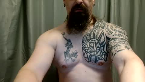 Snapshot of samoanthorn chatting on 01/18/25, 10:49 Samoanthorn online show from 01/18/25, 10:49