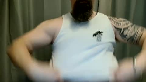 Snapshot of samoanthorn chatting on 01/19/25, 11:45 Samoanthorn online show from 01/19/25, 11:45