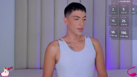 Snapshot of samphillipss chatting on 12/21/24, 09:58 Sammuel online show from 12/21/24, 09:58