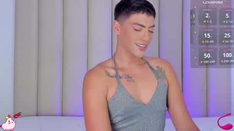 Snapshot of samphillipss chatting on 12/23/24, 09:51 Sammuel online show from 12/23/24, 09:51