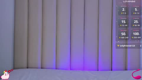 Snapshot of samphillipss chatting on 12/25/24, 10:05 Sammuel online show from 12/25/24, 10:05