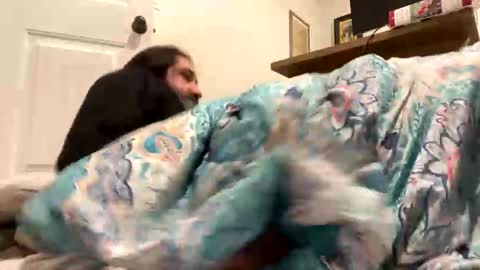 Snapshot of samplenini chatting on 12/17/25, 07:14 crazy runt online show from 12/17/25, 07:14