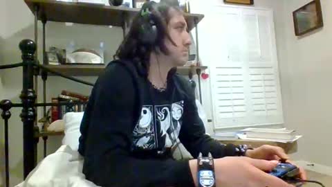 Snapshot of samplenini chatting on 01/16/26, 05:11 crazy runt online show from 01/16/26, 05:11