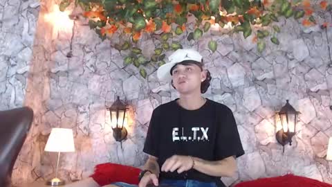 Snapshot of samueel_hilton chatting on 12/13/24, 04:11 samueel_hilton online show from 12/13/24, 04:11