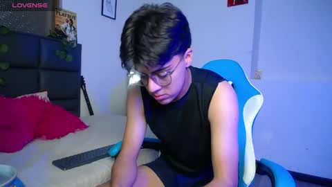 Snapshot of samuel_dark chatting on 04/12/26, 01:54 samuel_dark online show from 04/12/26, 01:54