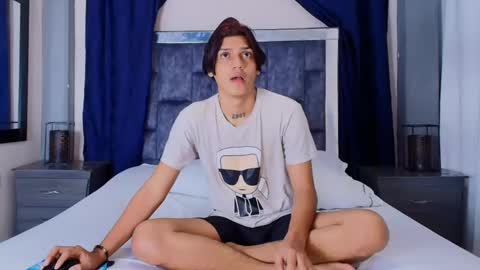 Snapshot of samuel_sincee chatting on 01/18/25, 06:56 Samuel Sincee online show from 01/18/25, 06:56