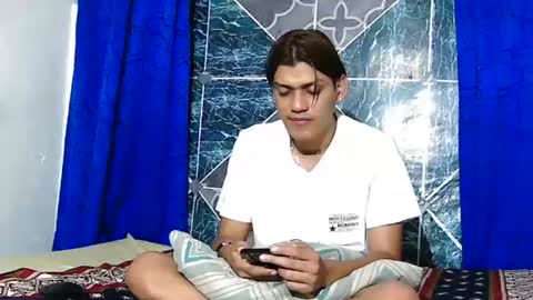 Snapshot of samuel_sincee chatting on 10/23/25, 04:56 Samuel Sincee online show from 10/23/25, 04:56